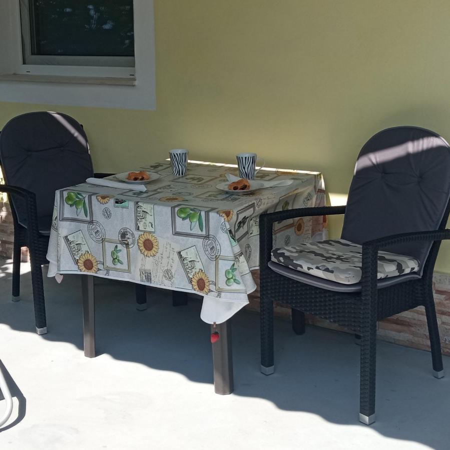 K&K Apartment กอสเตรนา ภายนอก รูปภาพ